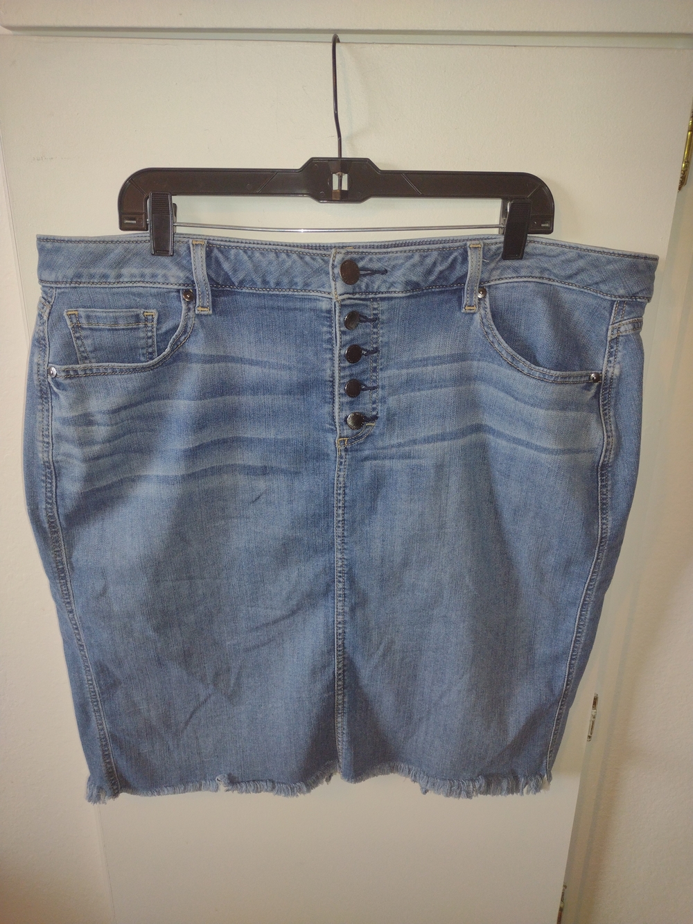 Lane Bryant Light Blue Denim Button-Front Skirt